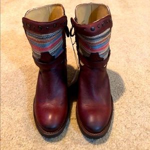 Justin Western Women’s Ankle Boots